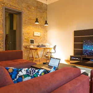 https://summerstreetseven.inbudapesthotels.com